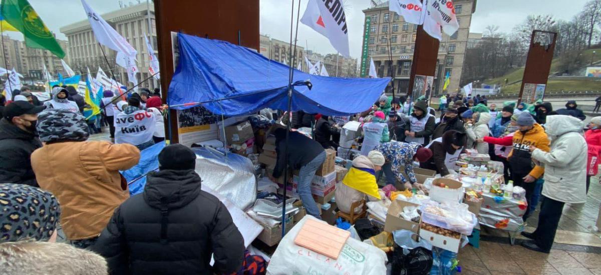 Сегодня на майдане протестующих ФОПов прибавилось