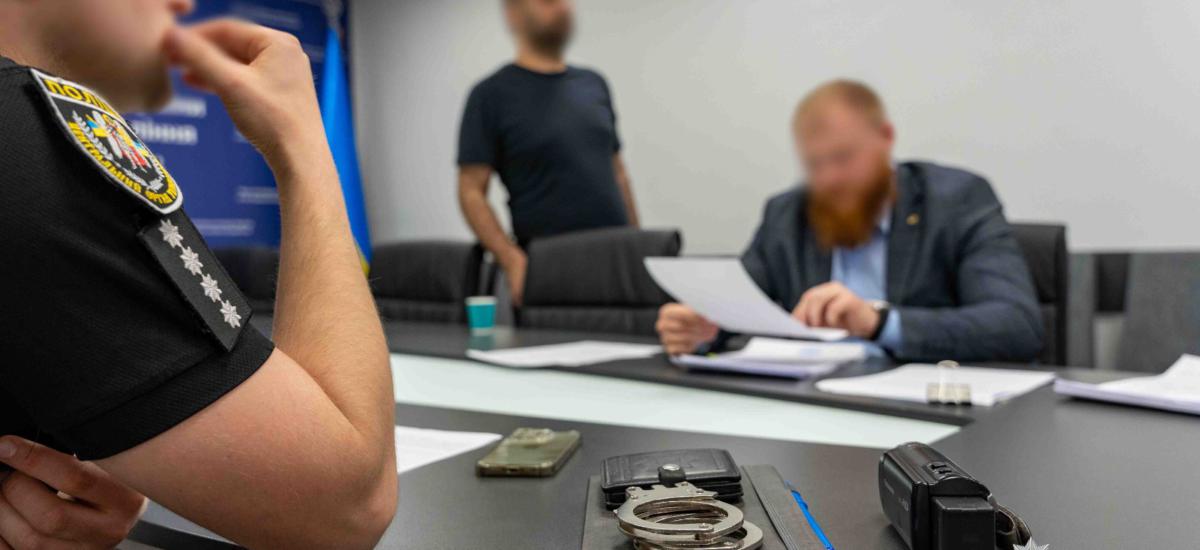 🛡 Кіберполіція затримала хакера, якого розшукувало ФБР: збитки від атак — понад 3 мільярди гривень