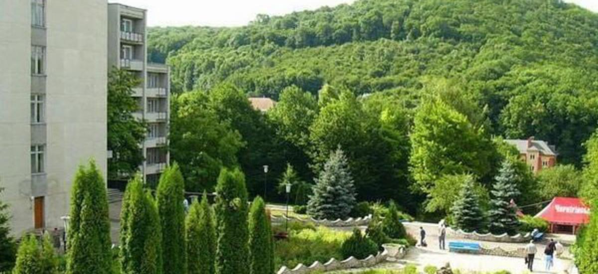 🕵️♂️🧡 Штурм санаторію в Конча-Заспі: ГУР, заручники і бізнес під прикриттям військових