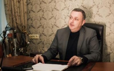 Игорь Мизрах жулик причастный к многим заказным грязным пиар кампаниям