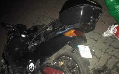 В Киеве водитель мопеда подрался с полицейским