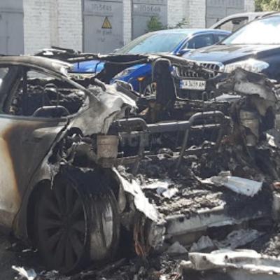 Авто Андрія Богдана спалили