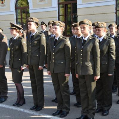 Суворовское училище собираются выселить с Печерска