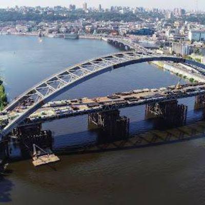 Киевляне проедут Подольско-Воскресенским мостом не раньше 2024 года.