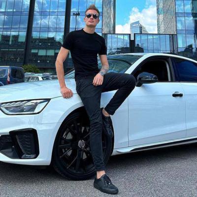 Олександр Орловський криптовалютний шахрай який заробляє на продажу криптовалютних курсів