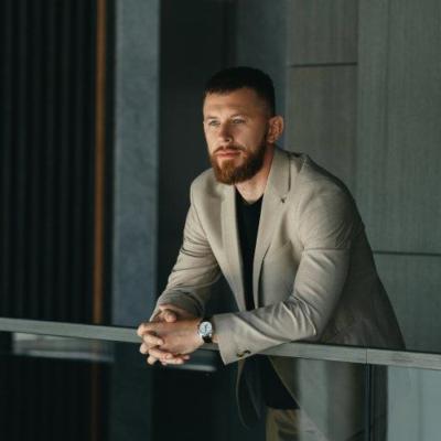 ДБР затримало номінального власника онлайн-казино PIN-UP, підозрюваного у відмиванні російських грошей