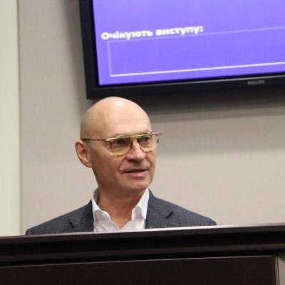 ⚡️ Втеча «гаманця Чернишова»: як ексголова Київоблради Олександр Скляров зняв із себе мандат, щоб залишити країну